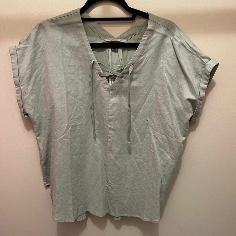 Eddie Bauer green shirt